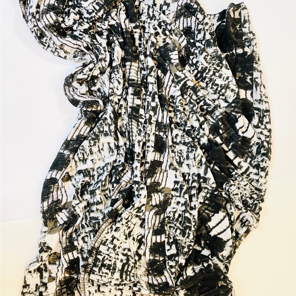 Urban Outfitters Circle Scarf - Picture 4 of 4